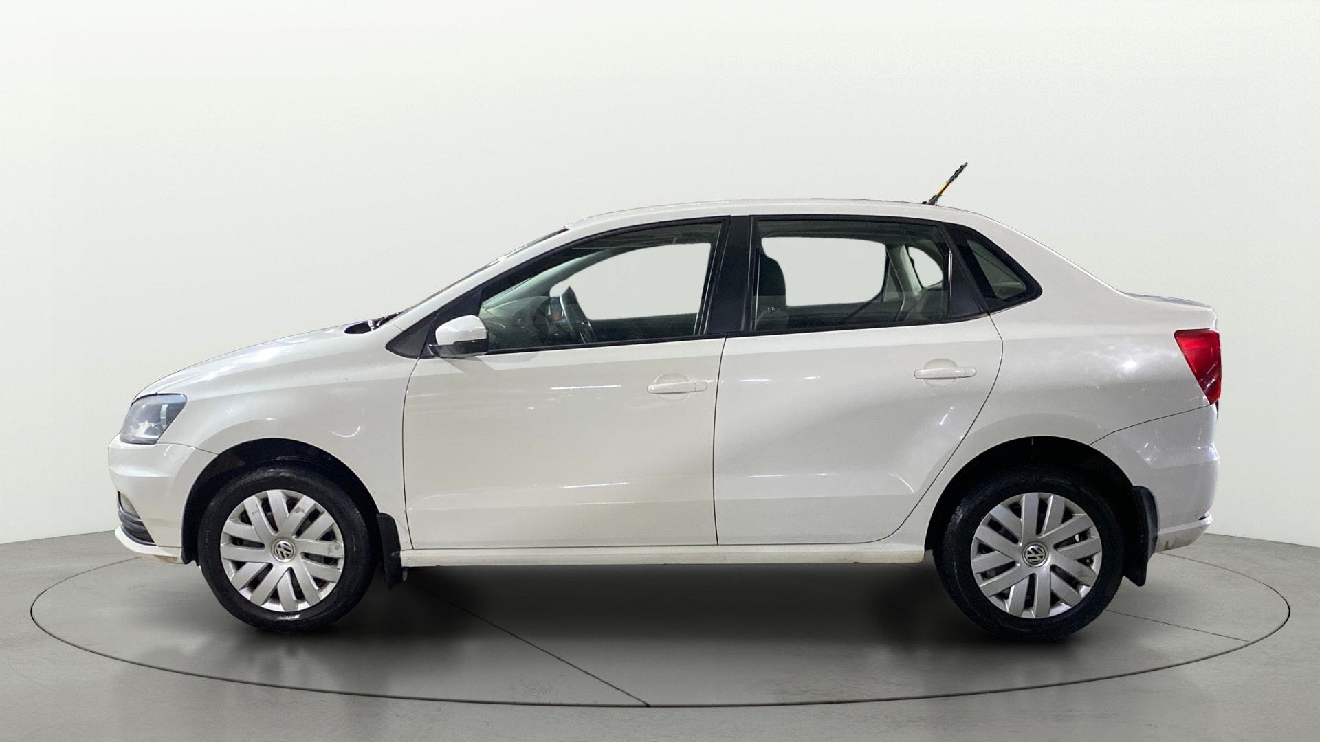 View 2018 Volkswagen Ameo 1.2L MPI Petrol Comfortline Image 5 Used 2018 Volkswagen Ameo 1.2L MPI Petrol Comfortline Image 5