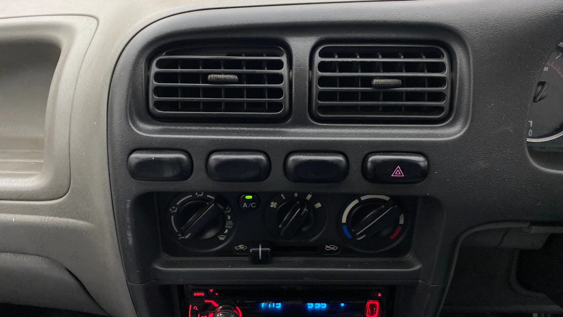 View 2014 Maruti Suzuki Alto K10 LX Image 17 Used 2014 Maruti Suzuki Alto K10 LX Image 17