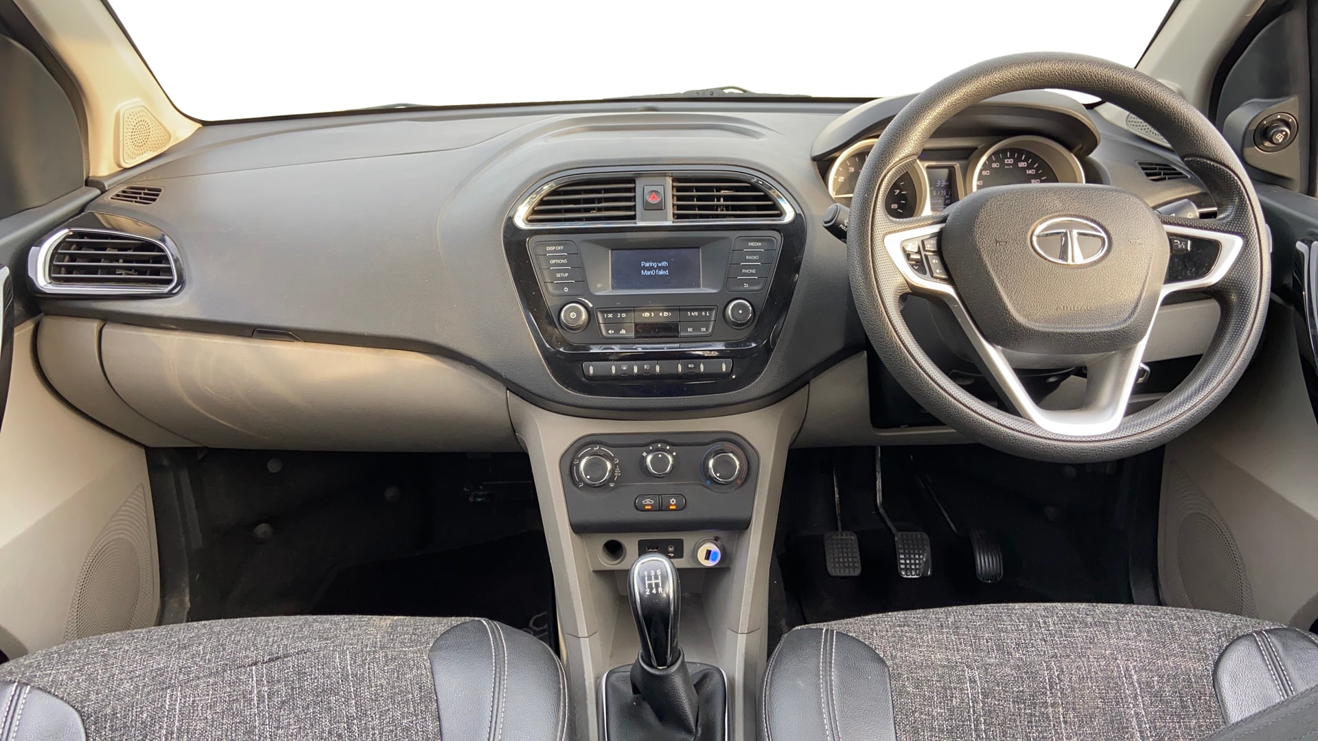View 2017 Tata Tiago Revotorq XB Image 15 Used 2017 Tata Tiago Revotorq XB Image 15