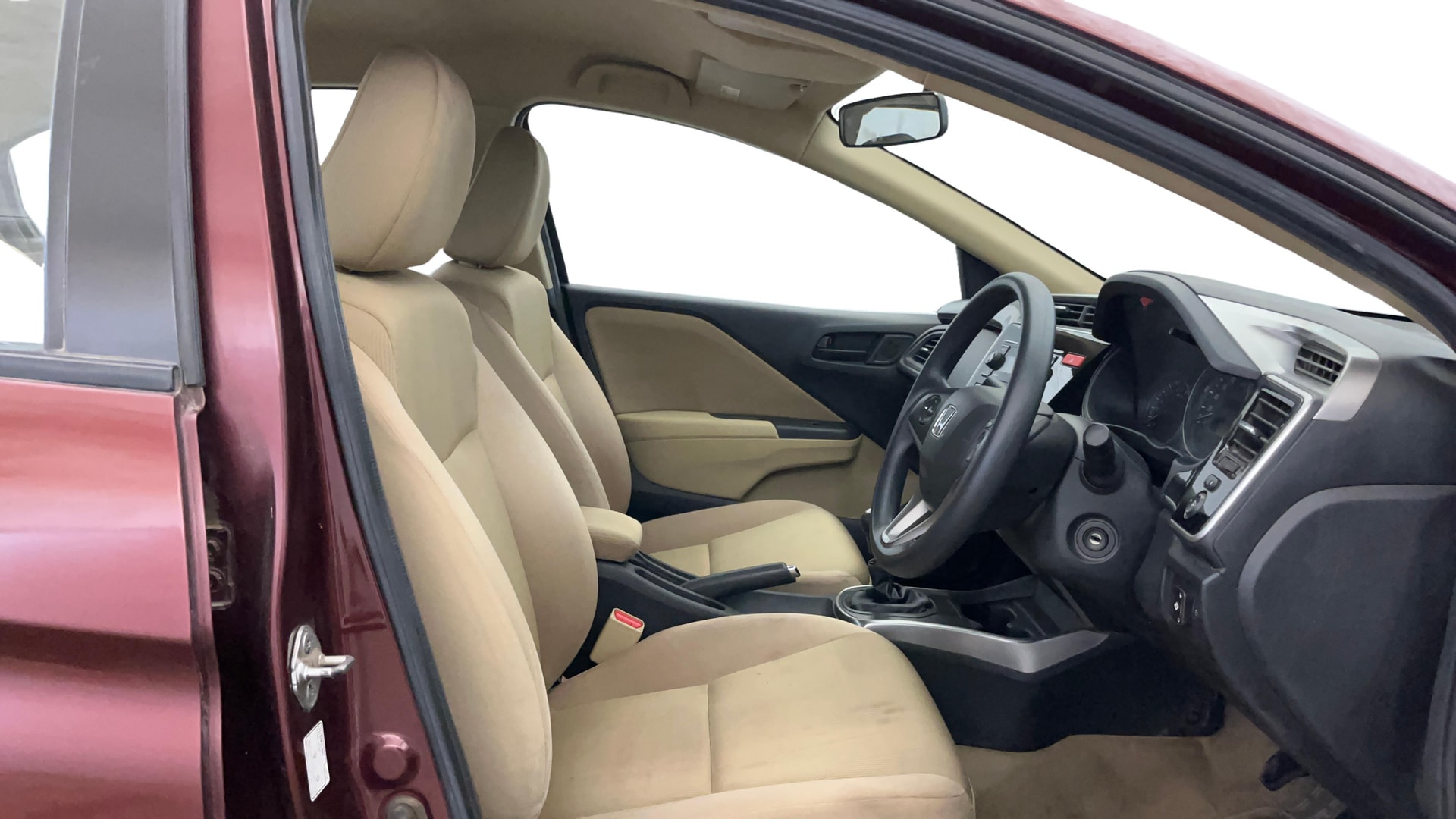 View 2014 Honda City ZX MT Diesel Anniversary Edition Image 17 Used 2014 Honda City ZX MT Diesel Anniversary Edition Image 17