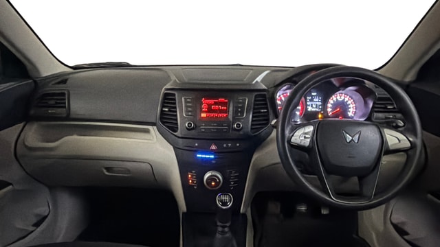 View Mahindra XUV300 Image 15 Used Mahindra XUV300 Image 15