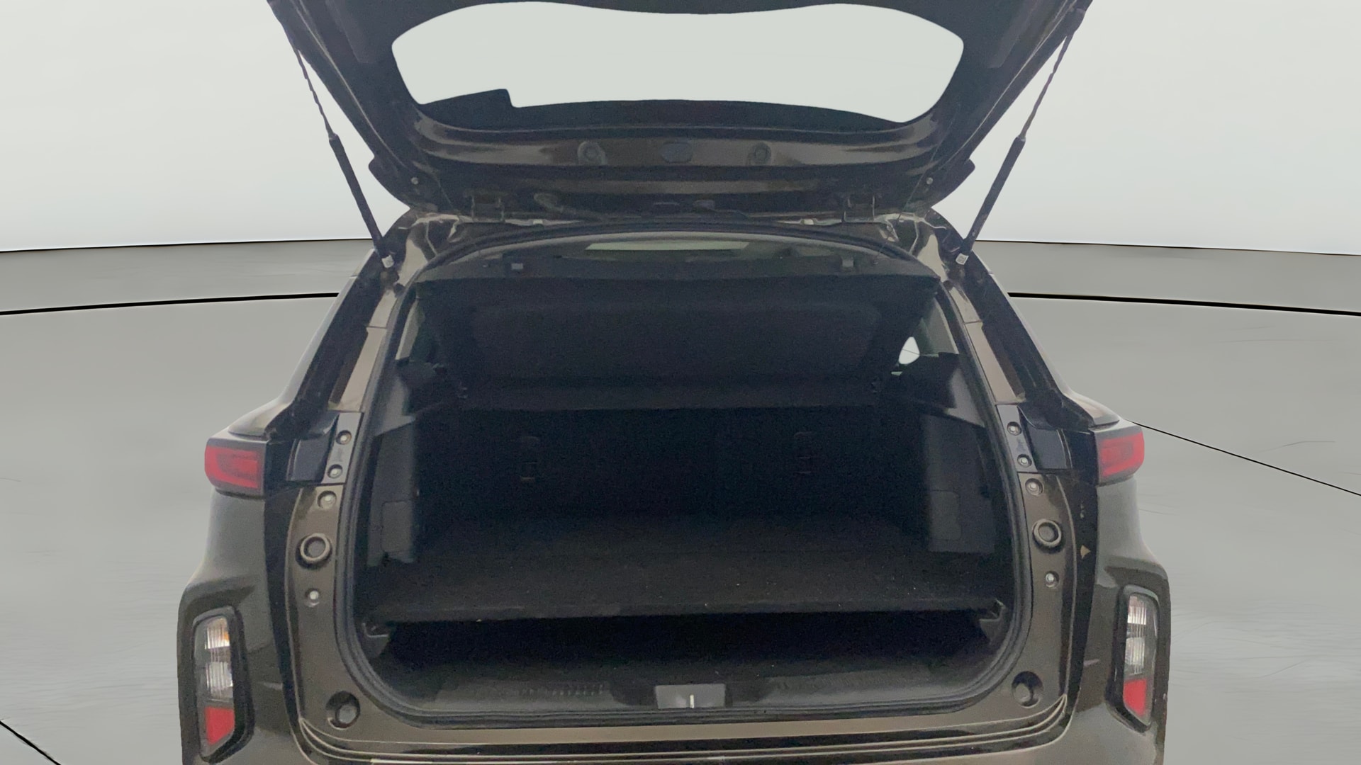 View 2024 Toyota Urban Cruiser Hyryder V e-Drive 2WD HYBRID Image 42 Used 2024 Toyota Urban Cruiser Hyryder V e-Drive 2WD HYBRID Image 42