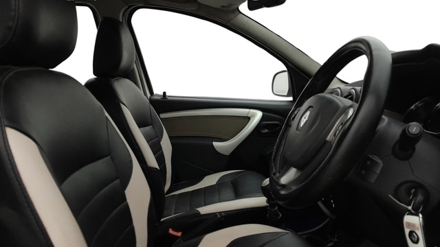 View Renault Duster Image 17 Used Renault Duster Image 17
