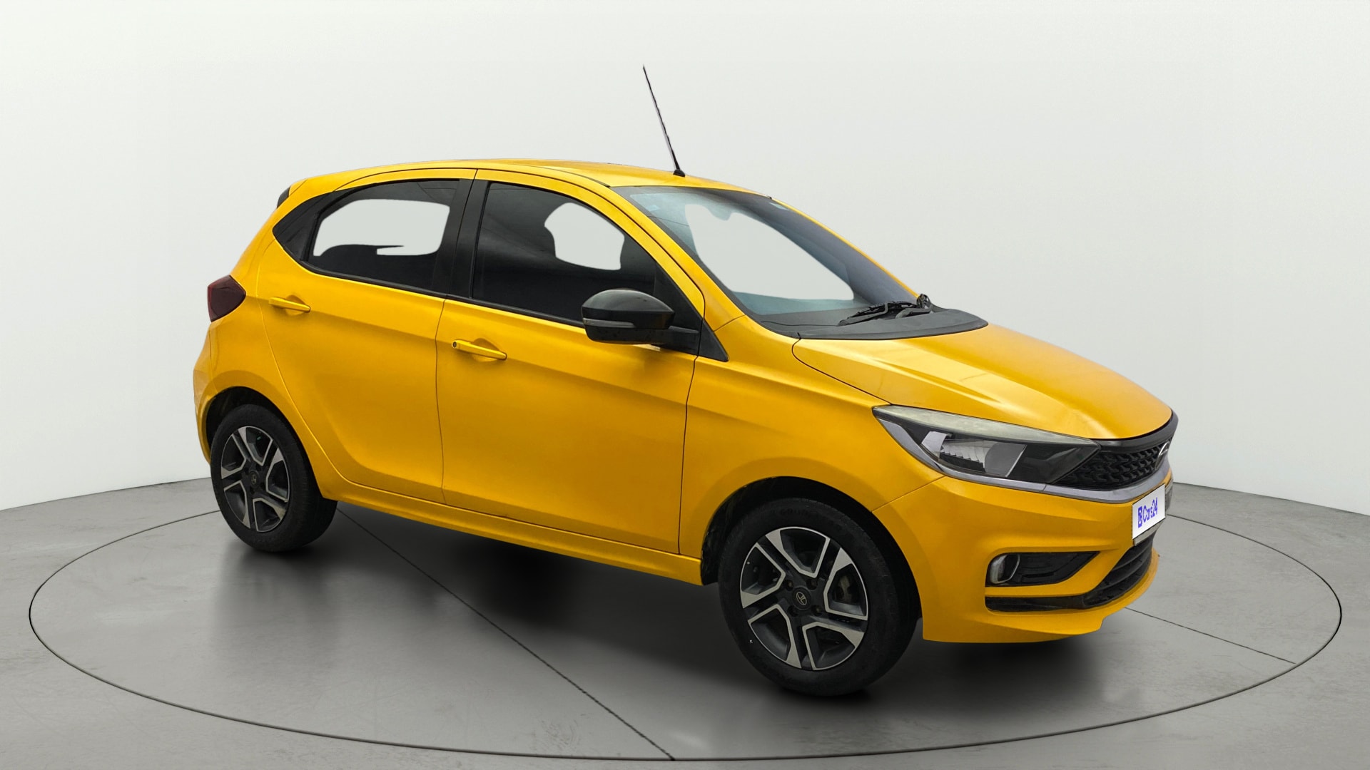 View 2020 Tata Tiago Revotorq XB Image 21 Used 2020 Tata Tiago Revotorq XB Image 21