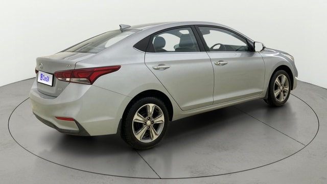 View Hyundai Verna Image 45 Used Hyundai Verna Image 45