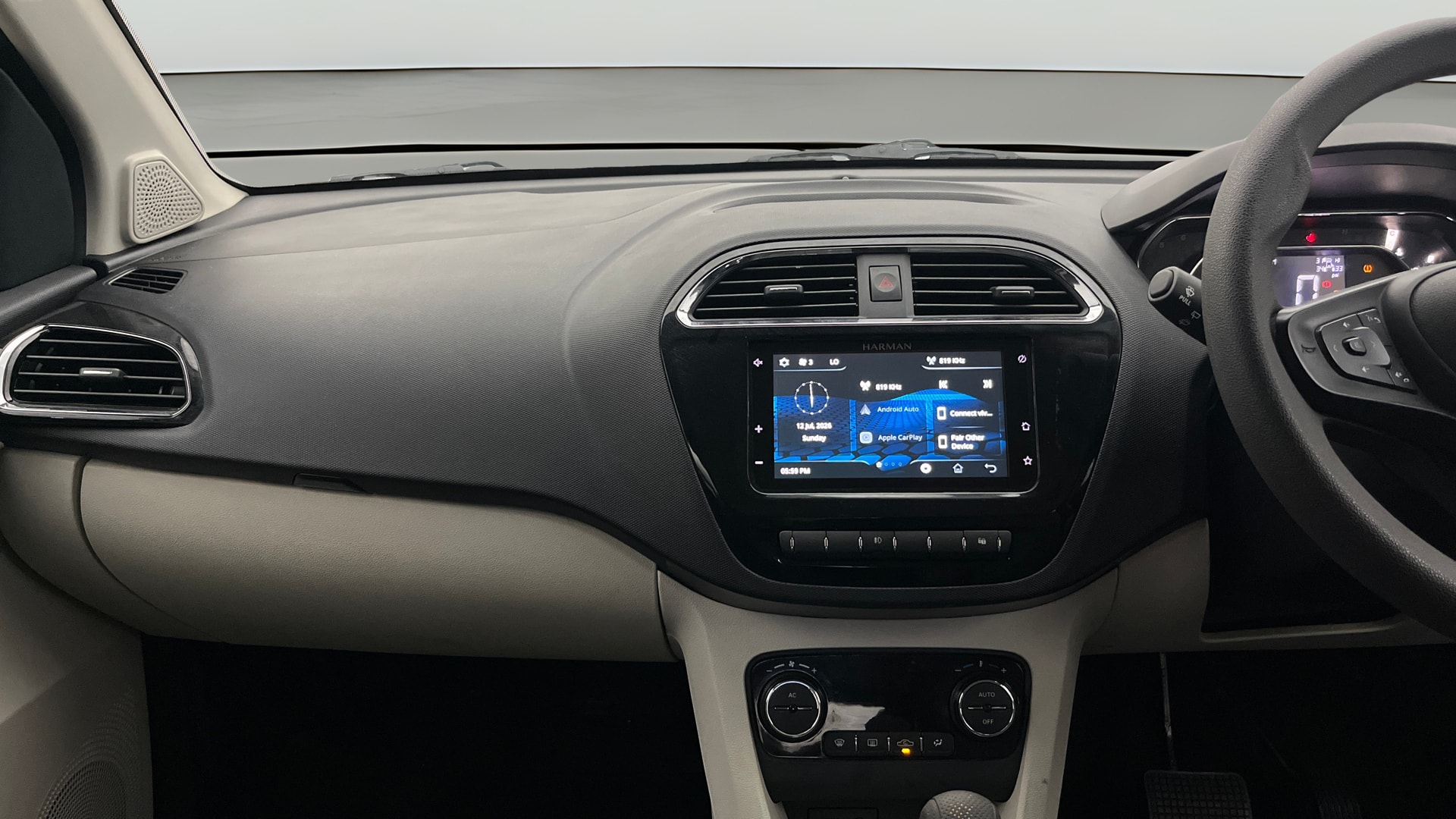 Used 2023 Tata Tiago Used 2023 Tata Tiago