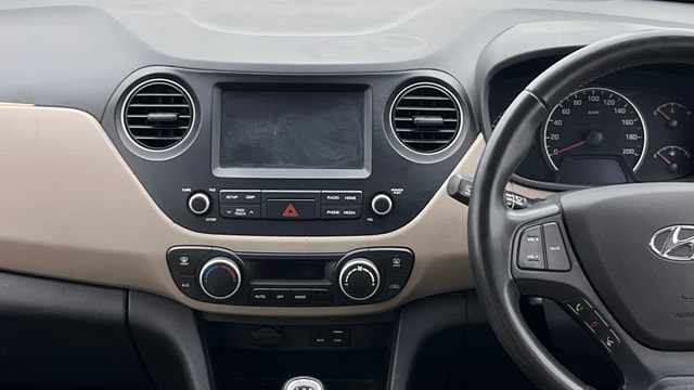 View Hyundai Grand i10 Image 17 Used Hyundai Grand i10 Image 17