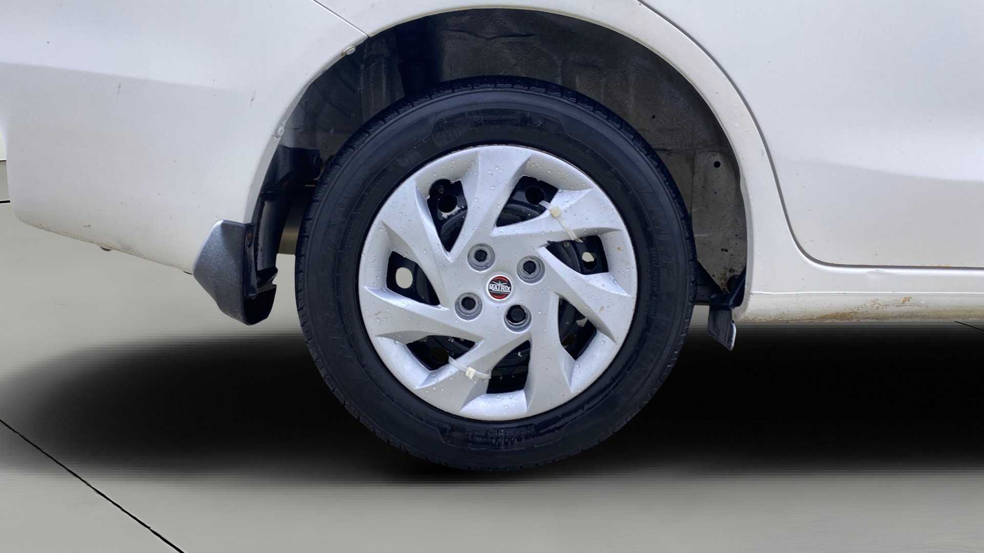 View 2015 Honda Amaze E MT Petrol BS IV Image 23 Used 2015 Honda Amaze E MT Petrol BS IV Image 23