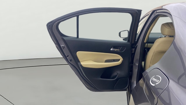 View Honda City ZX Image 23 Used Honda City ZX Image 23