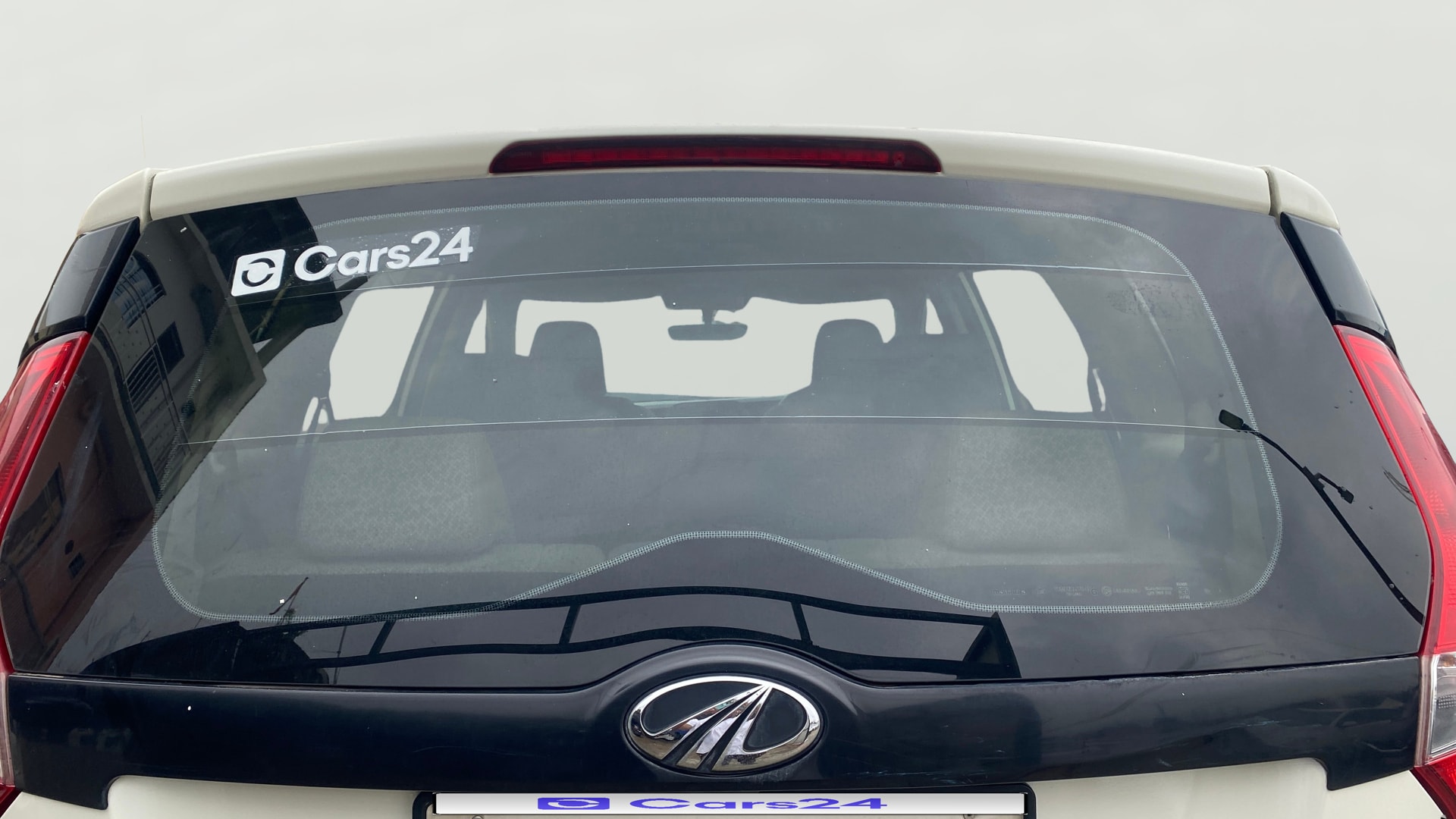 View 2019 Mahindra Marazzo M2 8-Seater Image 4 Used 2019 Mahindra Marazzo M2 8-Seater Image 4