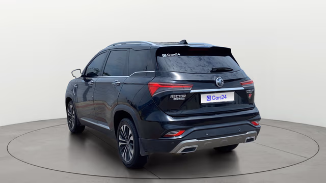 View MG Hector Plus Image 2 Used MG Hector Plus Image 2