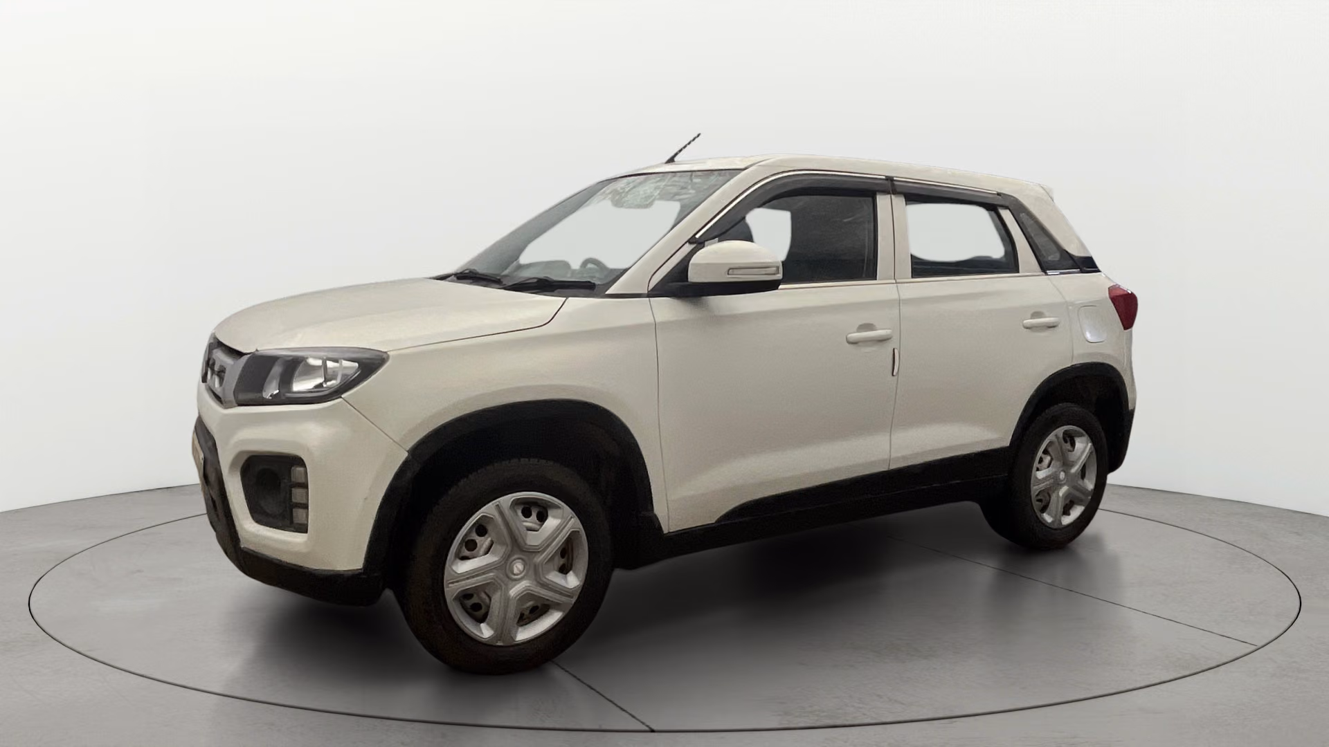 View 2021 Maruti Suzuki 1000 Base Variant Image 34 Used 2021 Maruti Suzuki 1000 Base Variant Image 34