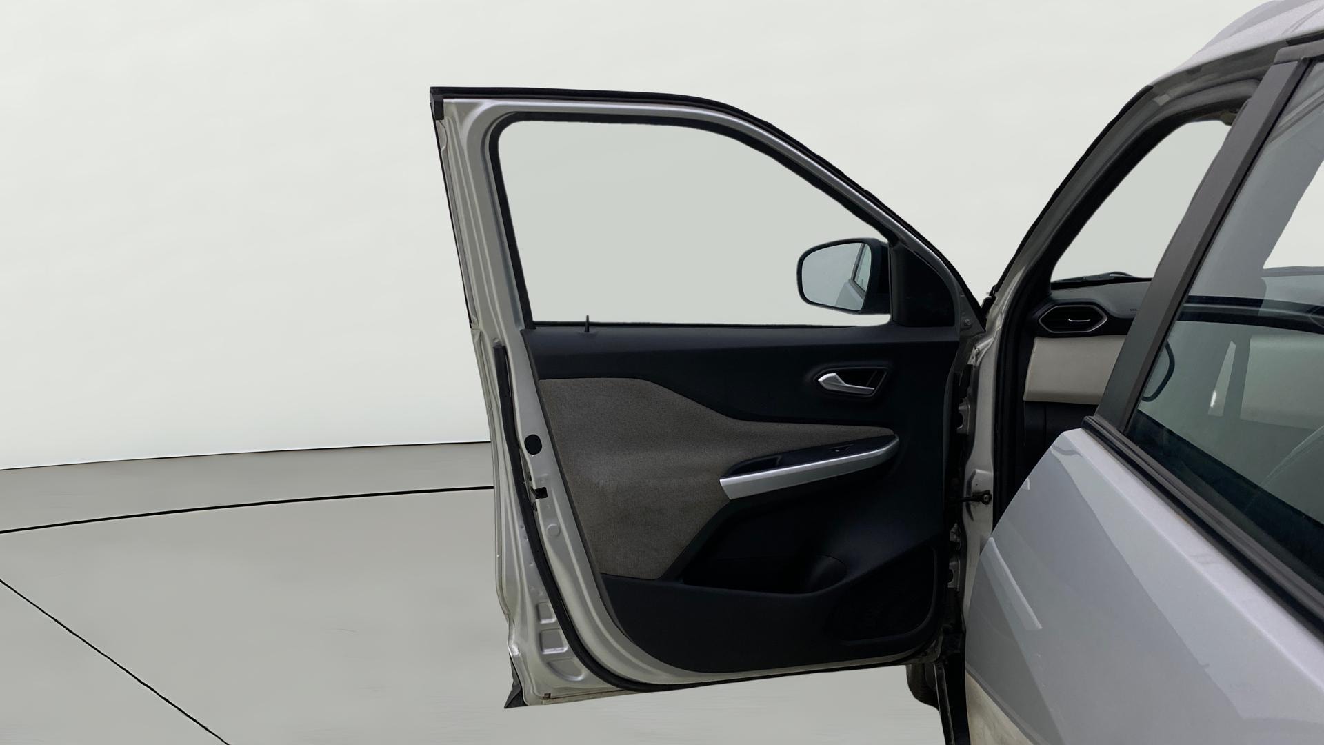 View 2022 Nissan Magnite XL Image 30 Used 2022 Nissan Magnite XL Image 30