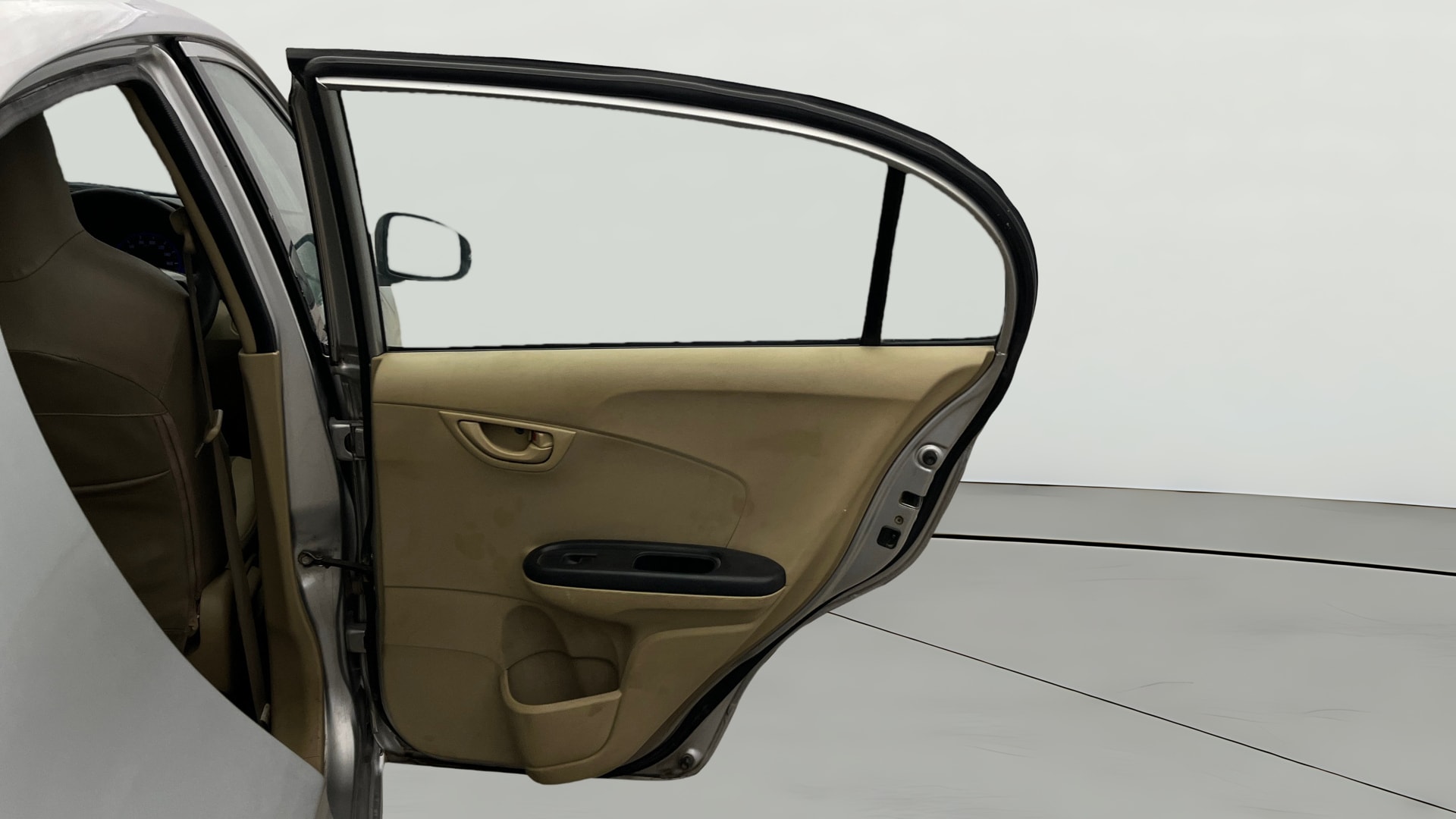 View 2017 Honda Amaze E MT Petrol BS IV Image 7 Used 2017 Honda Amaze E MT Petrol BS IV Image 7