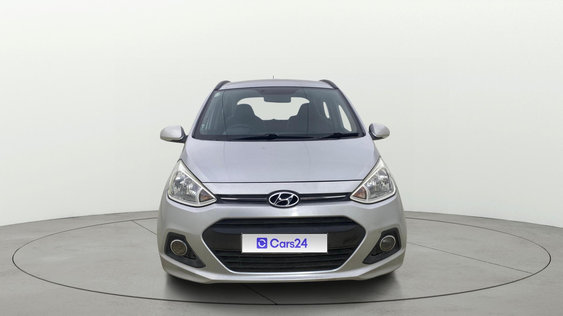View 2015 Hyundai Grand i10 1.1 Sportz Diesel Image 1 Used 2015 Hyundai Grand i10 1.1 Sportz Diesel Image 1