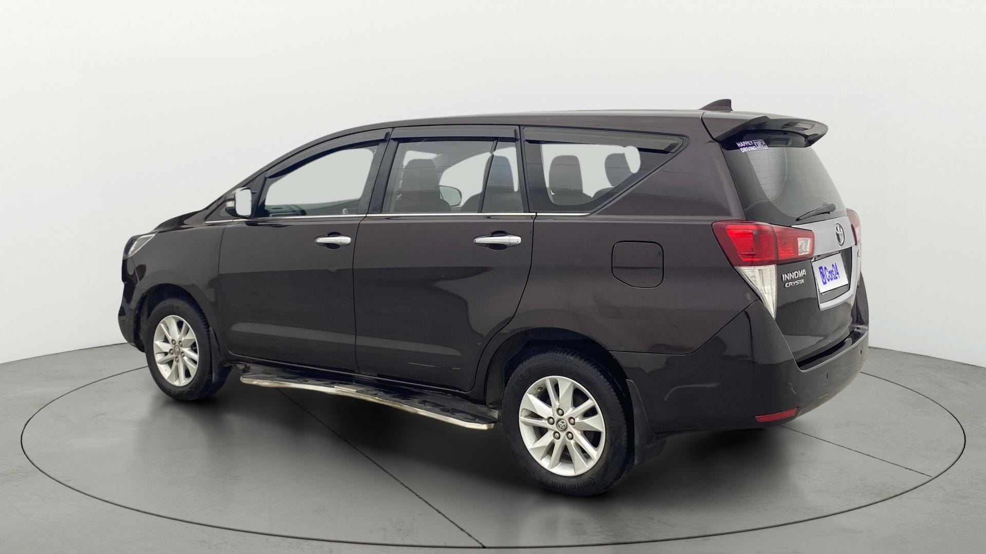 View 2017 Toyota Innova Crysta 2.4 VX MT 7-Seater BS IV Image 2 Used 2017 Toyota Innova Crysta 2.4 VX MT 7-Seater BS IV Image 2