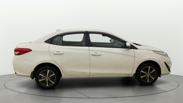View Toyota Yaris Image 8 Used Toyota Yaris Image 8