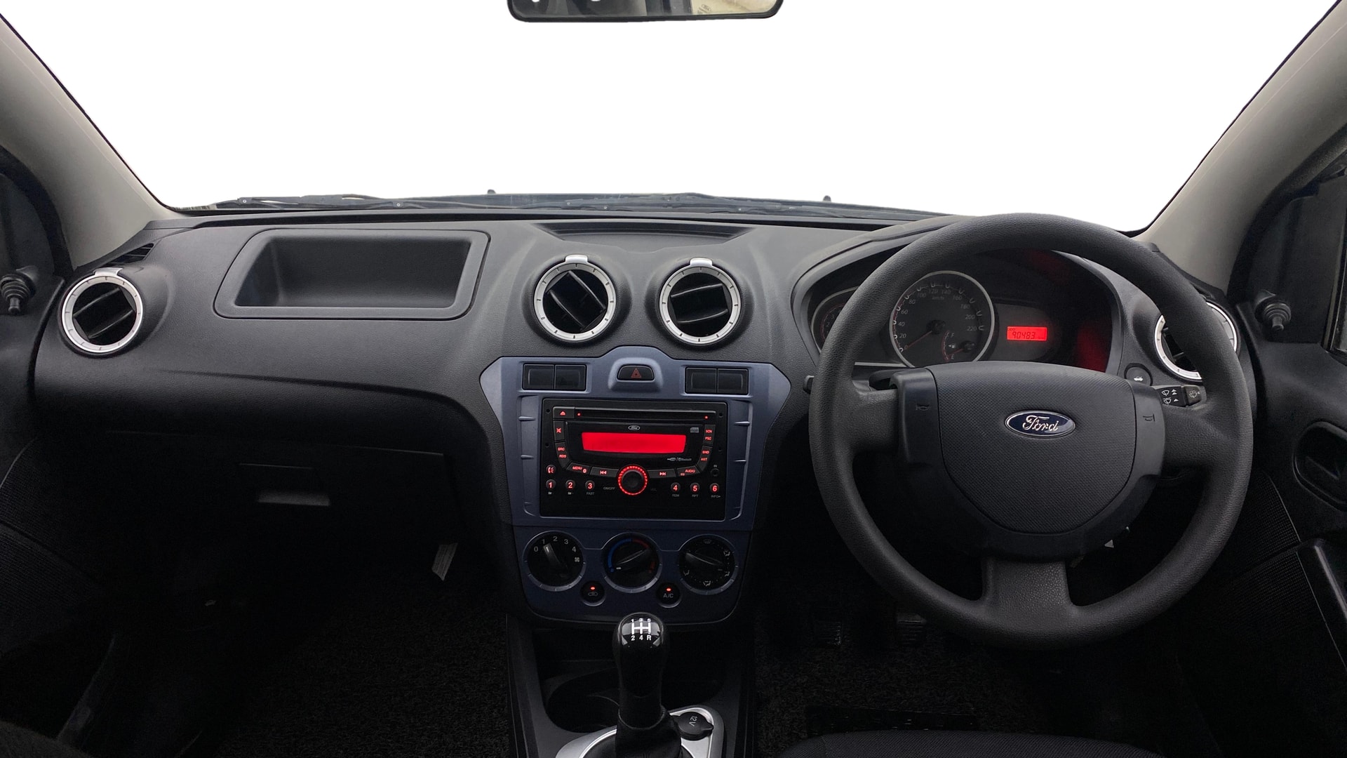 View 2015 Ford Figo 1.2P Ambiente MT BS IV Image 15 Used 2015 Ford Figo 1.2P Ambiente MT BS IV Image 15