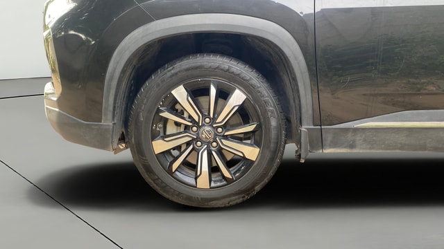 View MG Hector Image 30 Used MG Hector Image 30