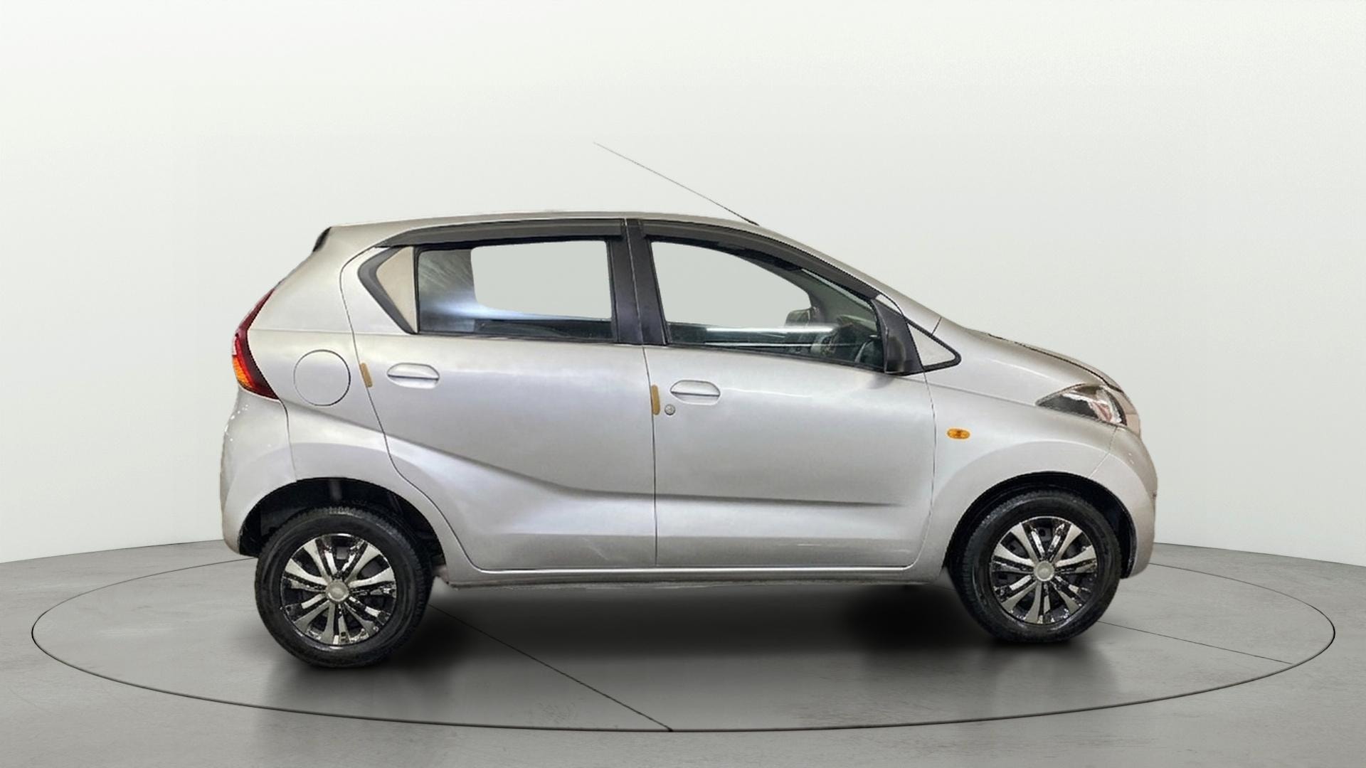 View 2019 Datsun Redi GO T(O) 1.0L- Limited Edition Image 8 Used 2019 Datsun Redi GO T(O) 1.0L- Limited Edition Image 8