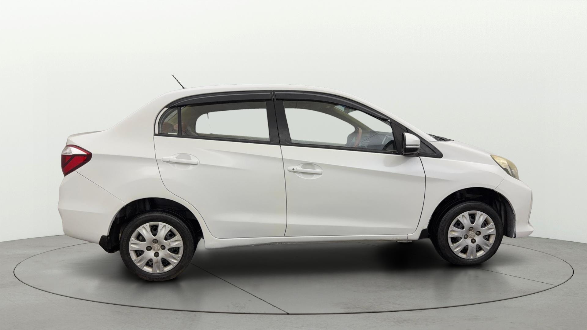 View 2016 Honda Amaze E MT Petrol BS IV Image 8 Used 2016 Honda Amaze E MT Petrol BS IV Image 8