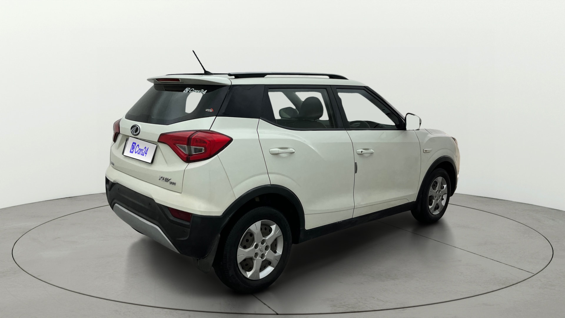 View 2021 Mahindra XUV300 W4 Petrol BS IV Image 42 Used 2021 Mahindra XUV300 W4 Petrol BS IV Image 42