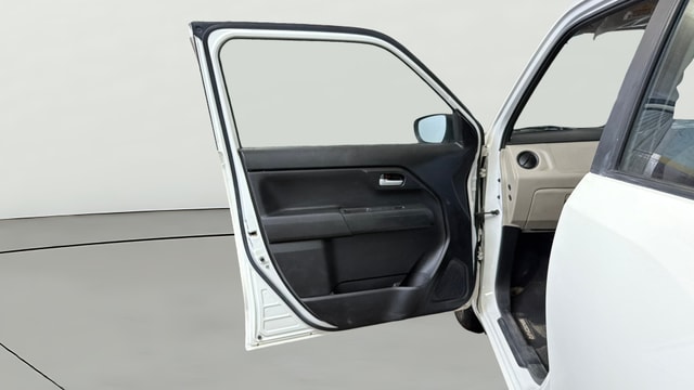 View Maruti Suzuki 1000 Image 35 Used Maruti Suzuki 1000 Image 35