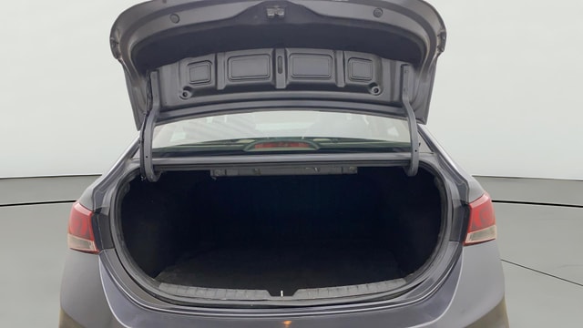 View Hyundai Verna Image 41 Used Hyundai Verna Image 41