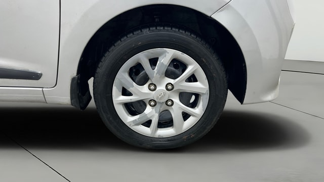 View Hyundai Grand i10 Image 40 Used Hyundai Grand i10 Image 40