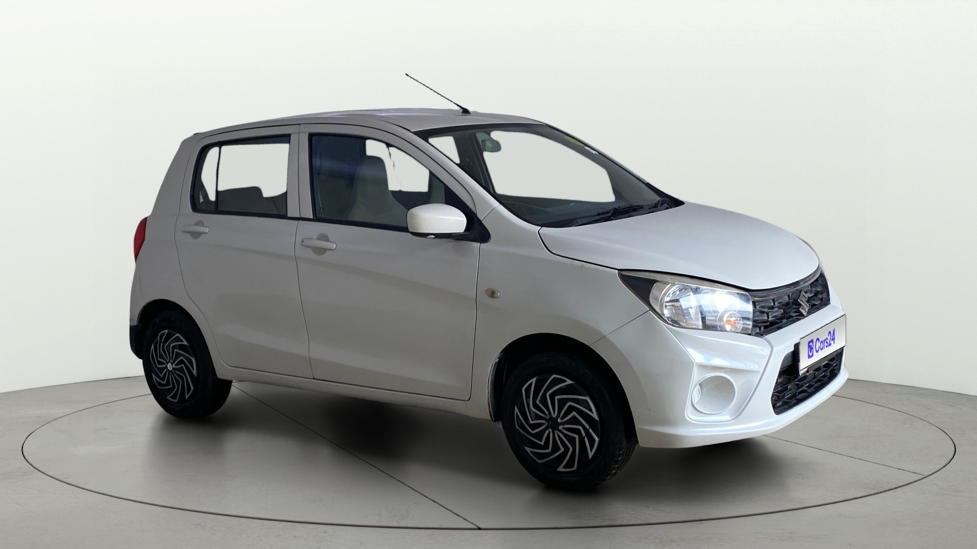 View 2019 Maruti Suzuki 1000 Base Variant Image 35 Used 2019 Maruti Suzuki 1000 Base Variant Image 35