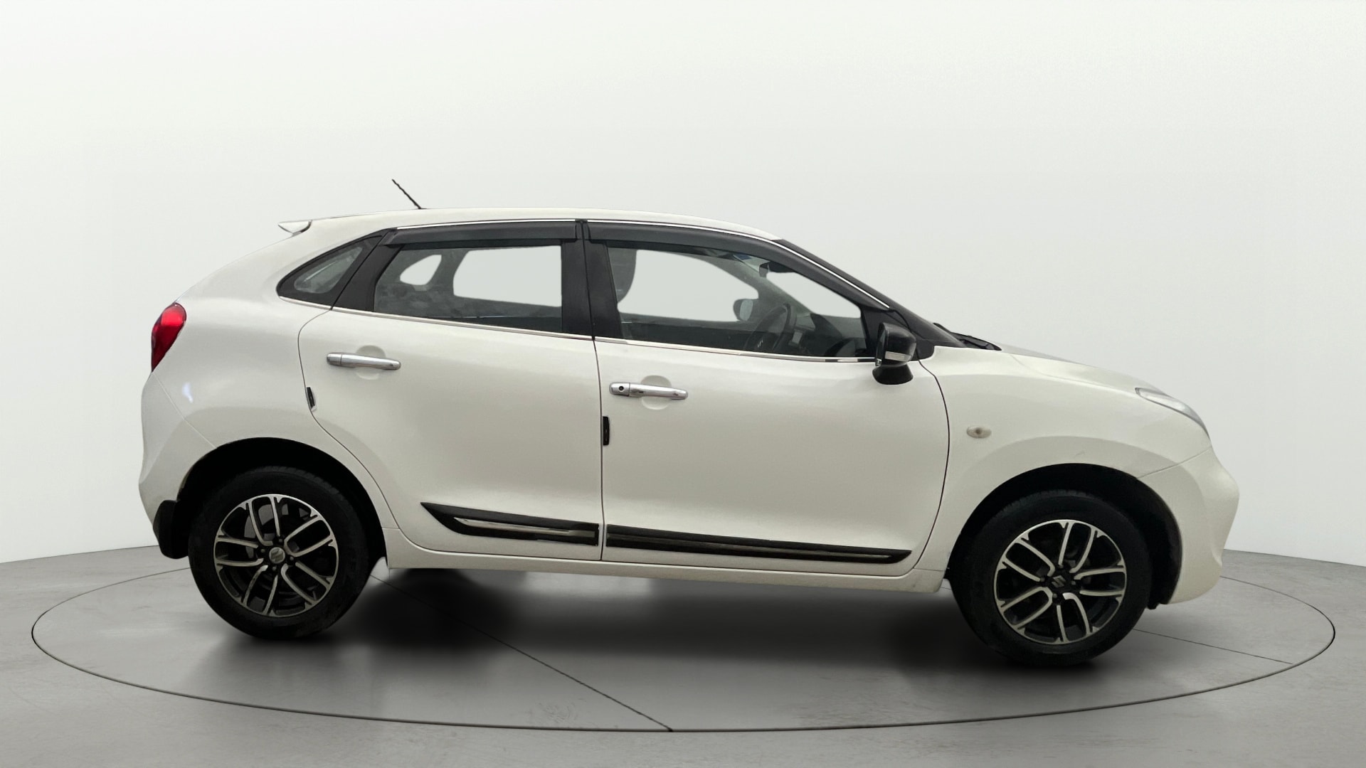 View 2021 Maruti Suzuki 1000 Base Variant Image 8 Used 2021 Maruti Suzuki 1000 Base Variant Image 8