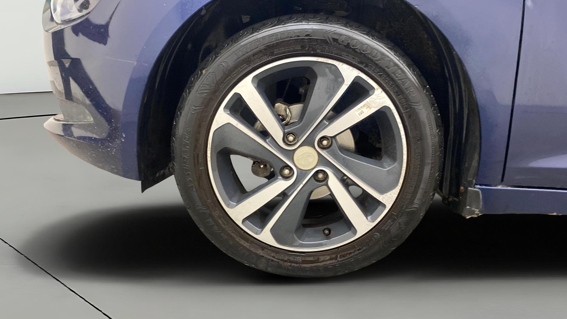View 2023 Tata Altroz XZ Petrol Image 35 Used 2023 Tata Altroz XZ Petrol Image 35