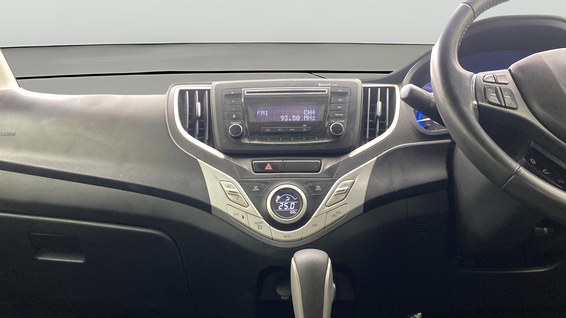 View 2017 Maruti Suzuki 1000 Base Variant Image 17 Used 2017 Maruti Suzuki 1000 Base Variant Image 17