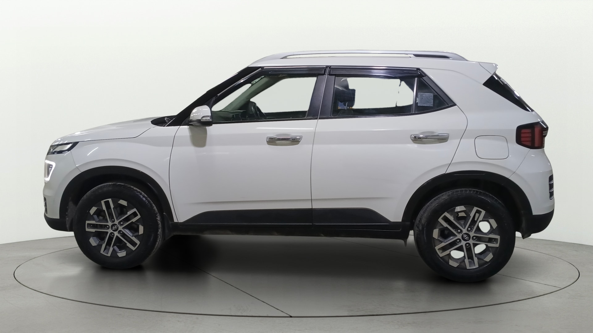 View 2023 Hyundai Venue SX (O) 1.0 Turbo Petrol DCT Image 27 Used 2023 Hyundai Venue SX (O) 1.0 Turbo Petrol DCT Image 27