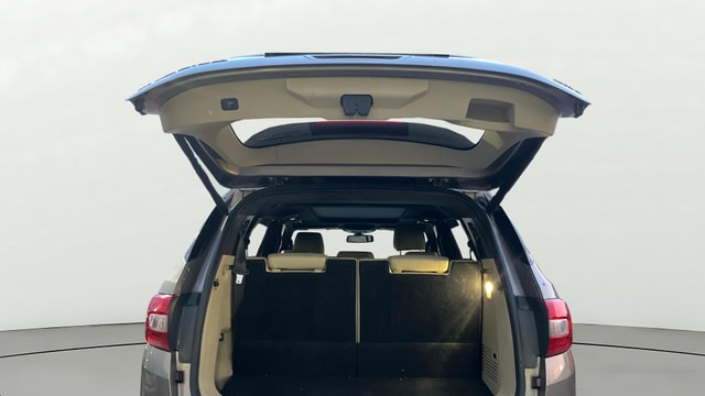 View Ford Endeavour Image 33 Used Ford Endeavour Image 33