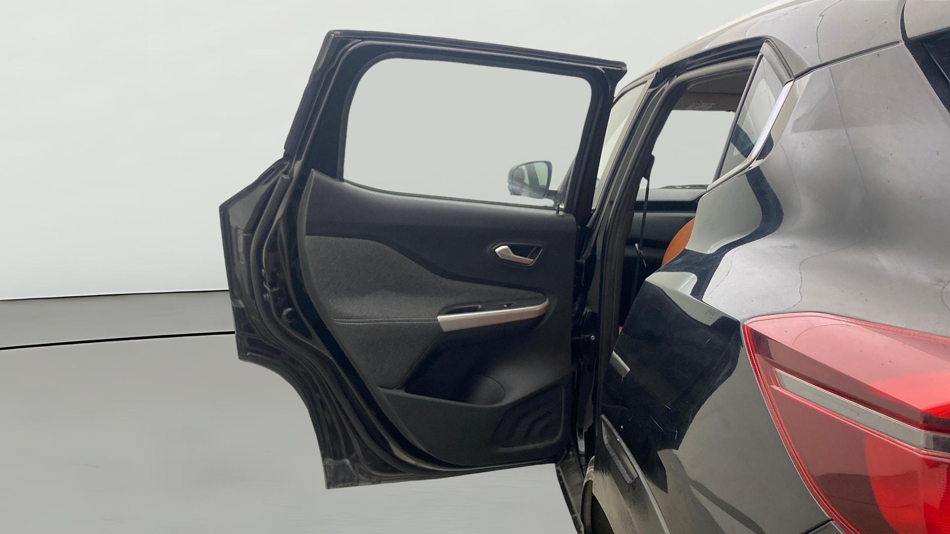 View 2021 Nissan Magnite Turbo XV Premium Image 23 Used 2021 Nissan Magnite Turbo XV Premium Image 23