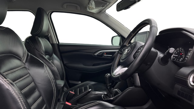 View Toyota Urban Cruiser Hyryder Image 18 Used Toyota Urban Cruiser Hyryder Image 18