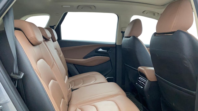View MG Hector Plus Image 38 Used MG Hector Plus Image 38