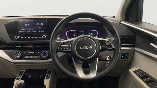 View Kia Carens Image 13 Used Kia Carens Image 13