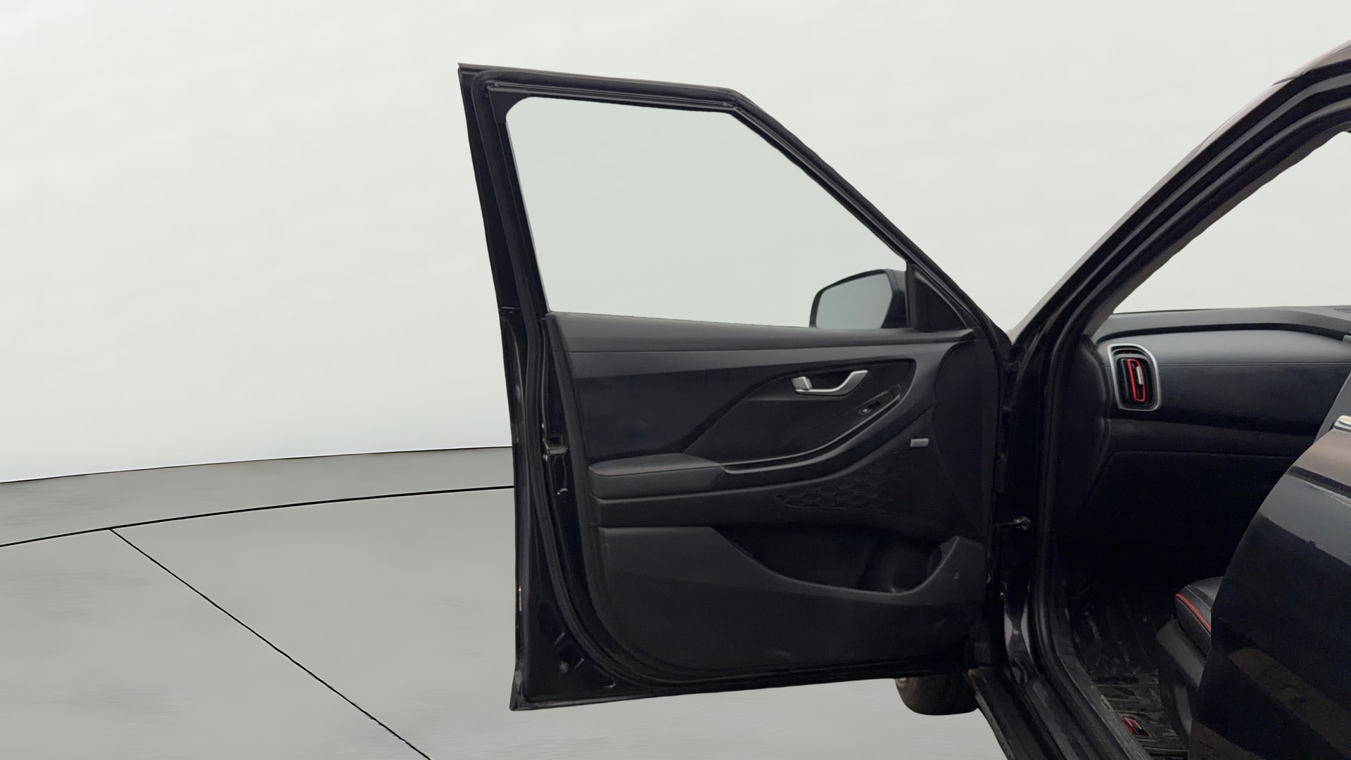 View 2023 Hyundai Creta SX (O) 1.5 Diesel AT Knight Edition Image 39 Used 2023 Hyundai Creta SX (O) 1.5 Diesel AT Knight Edition Image 39