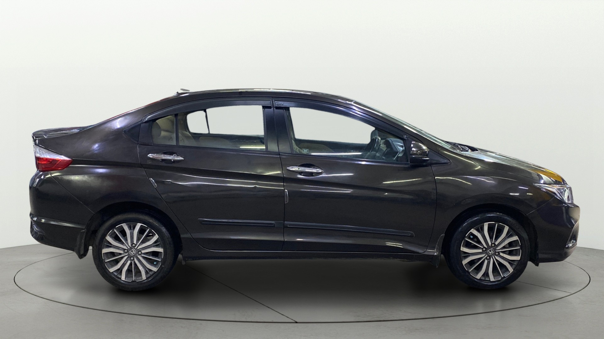 View 2018 Honda City ZX CVT Image 9 Used 2018 Honda City ZX CVT Image 9