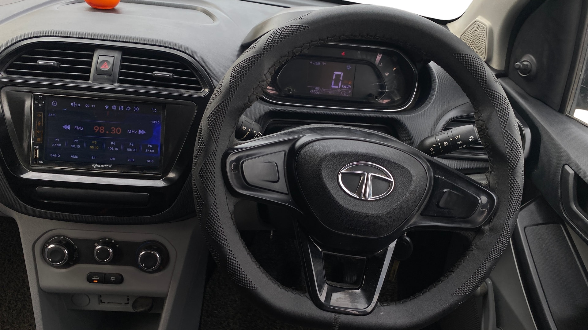 View 2021 Tata Tiago Revotorq XB Image 20 Used 2021 Tata Tiago Revotorq XB Image 20