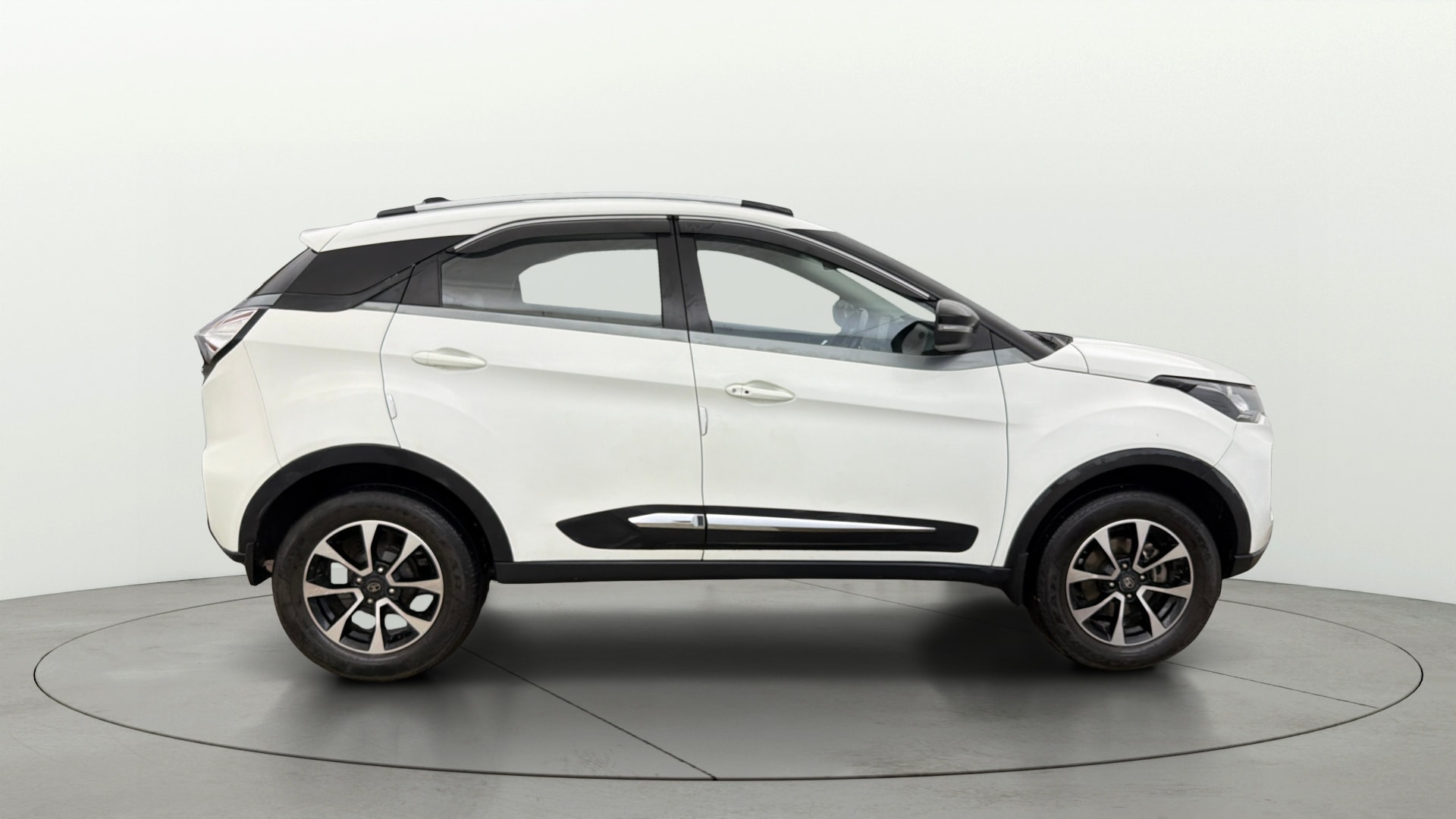 View 2021 Tata Nexon Revotron XE Image 28 Used 2021 Tata Nexon Revotron XE Image 28