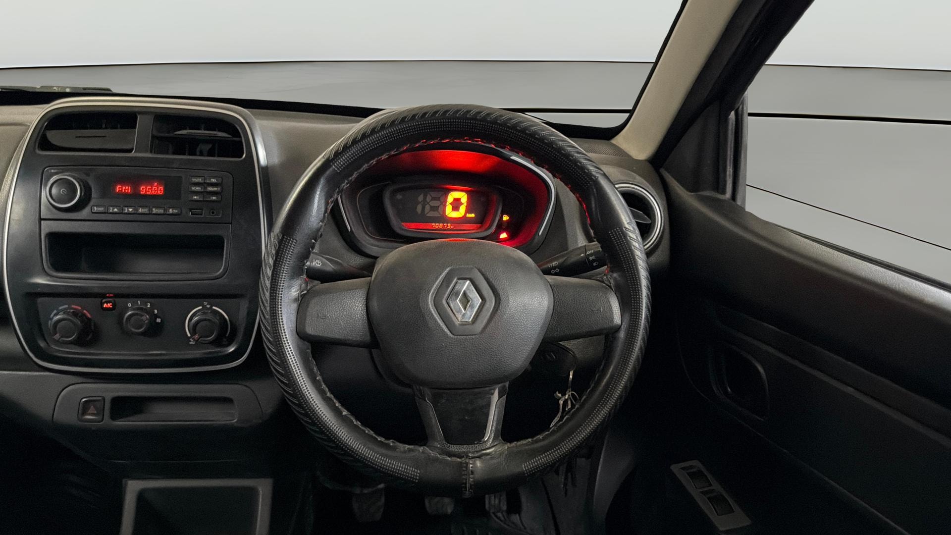View 2018 Renault Kwid RXL Image 20 Used 2018 Renault Kwid RXL Image 20