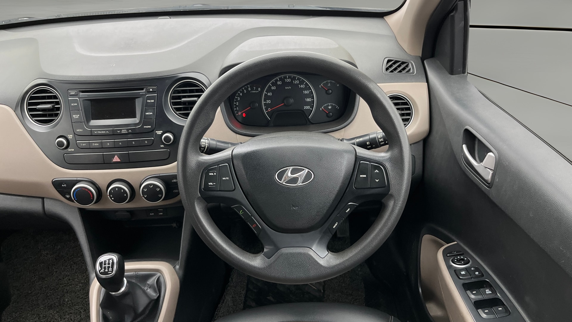 Used 2015 Hyundai Grand i10 Used 2015 Hyundai Grand i10