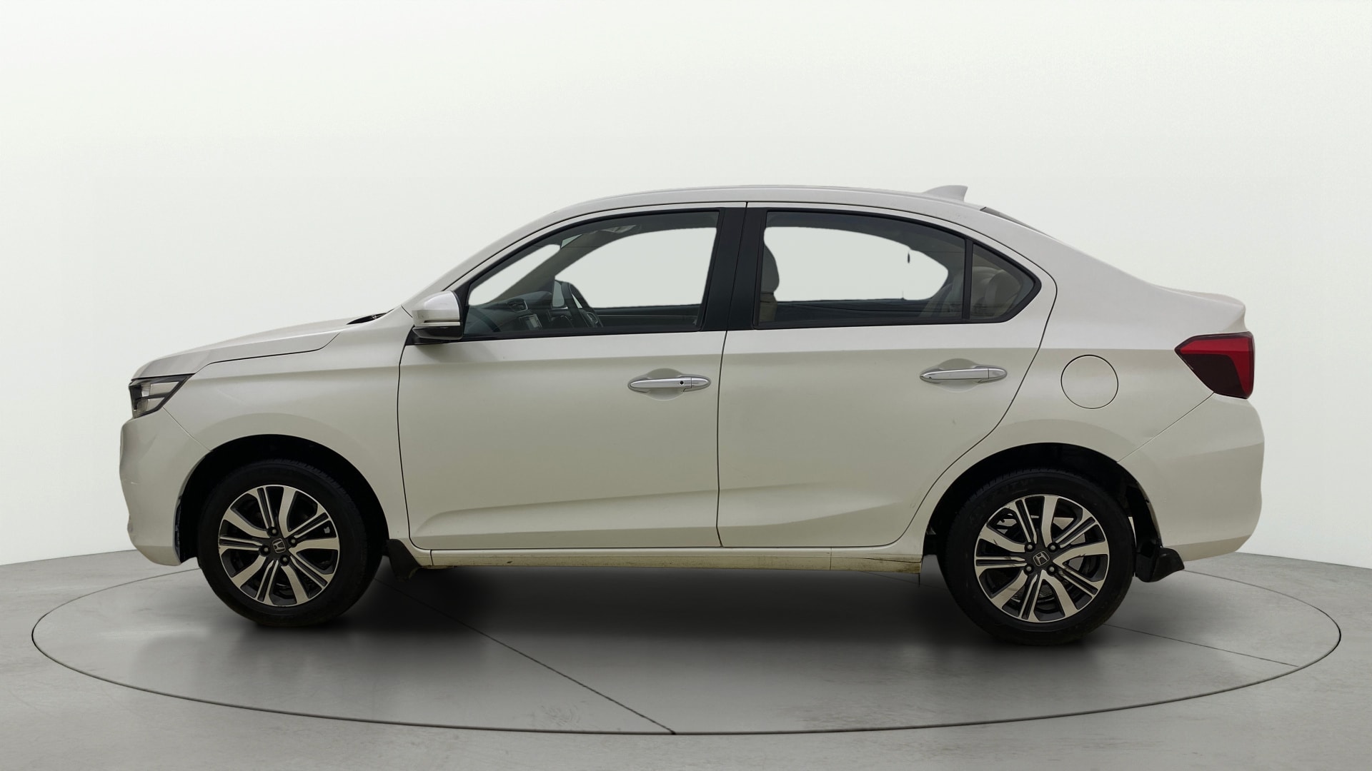 View 2022 Honda Amaze E MT Petrol BS IV Image 5 Used 2022 Honda Amaze E MT Petrol BS IV Image 5