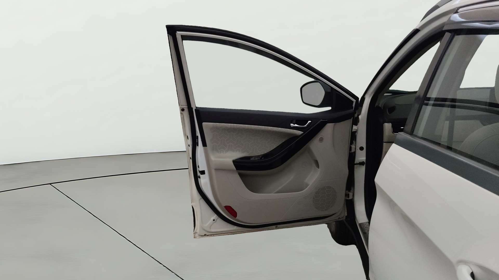 View 2022 Tata Nexon Revotron XE Image 39 Used 2022 Tata Nexon Revotron XE Image 39