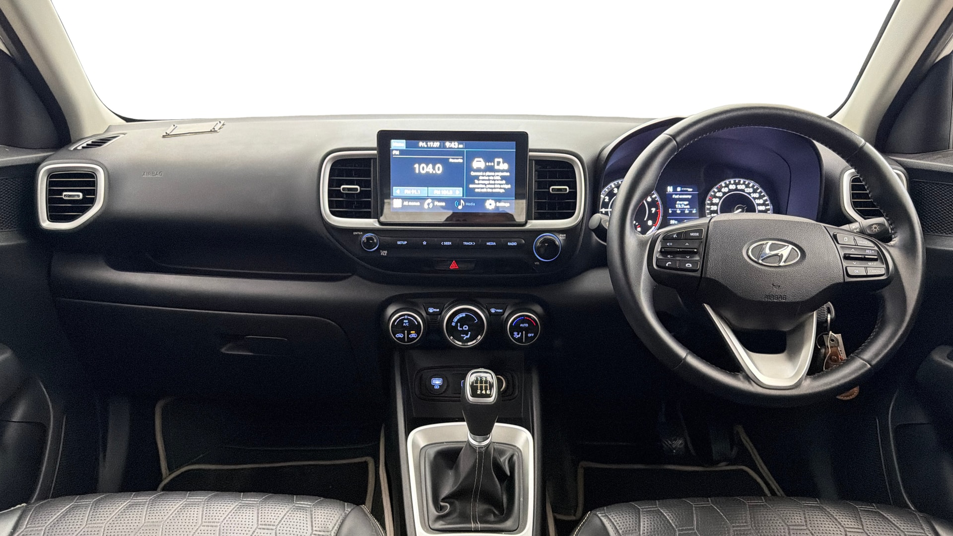 View 2020 Hyundai Venue SX 1.0 iMT Petrol Image 16 Used 2020 Hyundai Venue SX 1.0 iMT Petrol Image 16