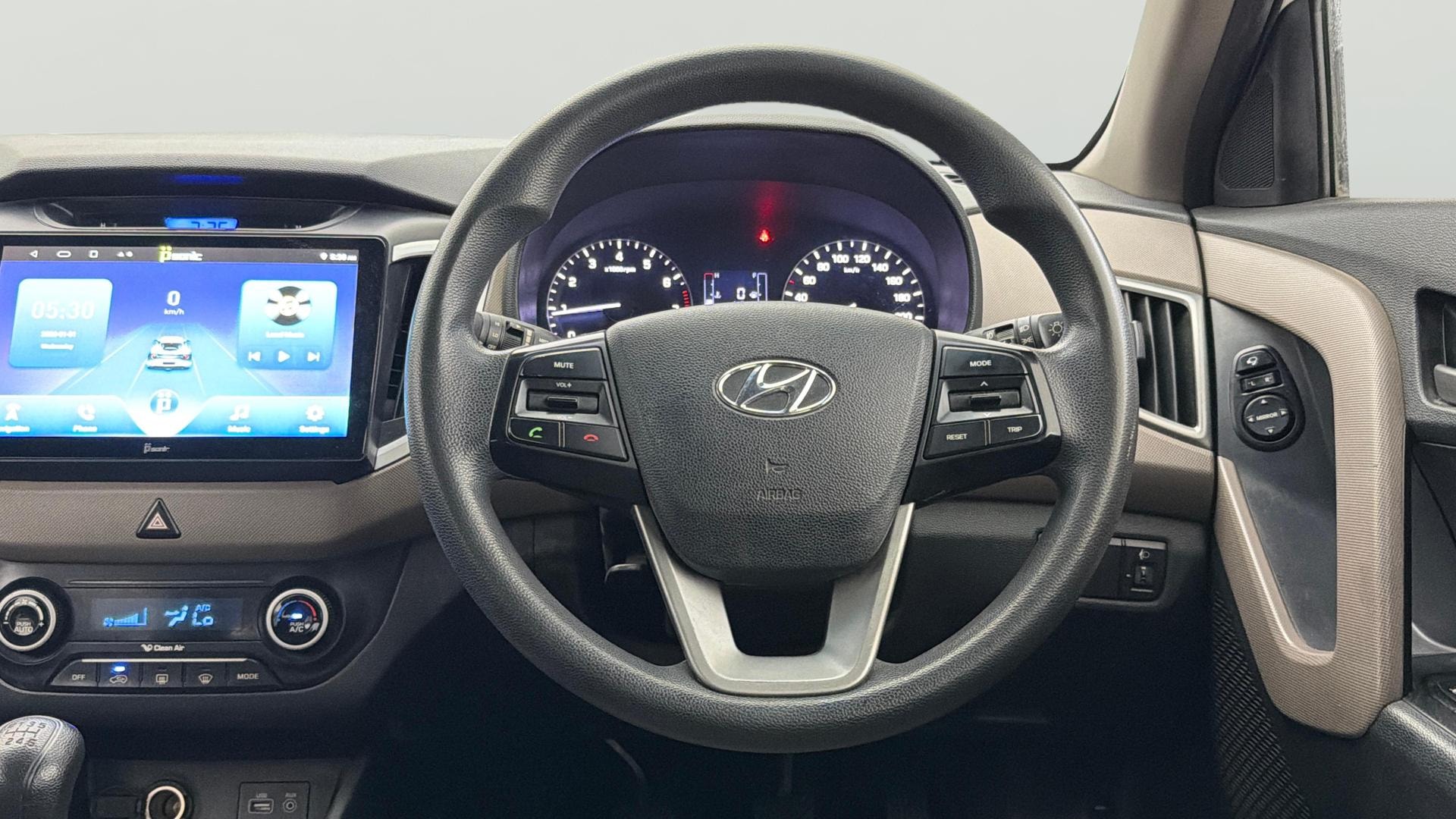 View 2015 Hyundai Creta 1.6 SX Plus Petrol Image 20 Used 2015 Hyundai Creta 1.6 SX Plus Petrol Image 20