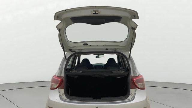 View Hyundai Grand i10 Image 30 Used Hyundai Grand i10 Image 30